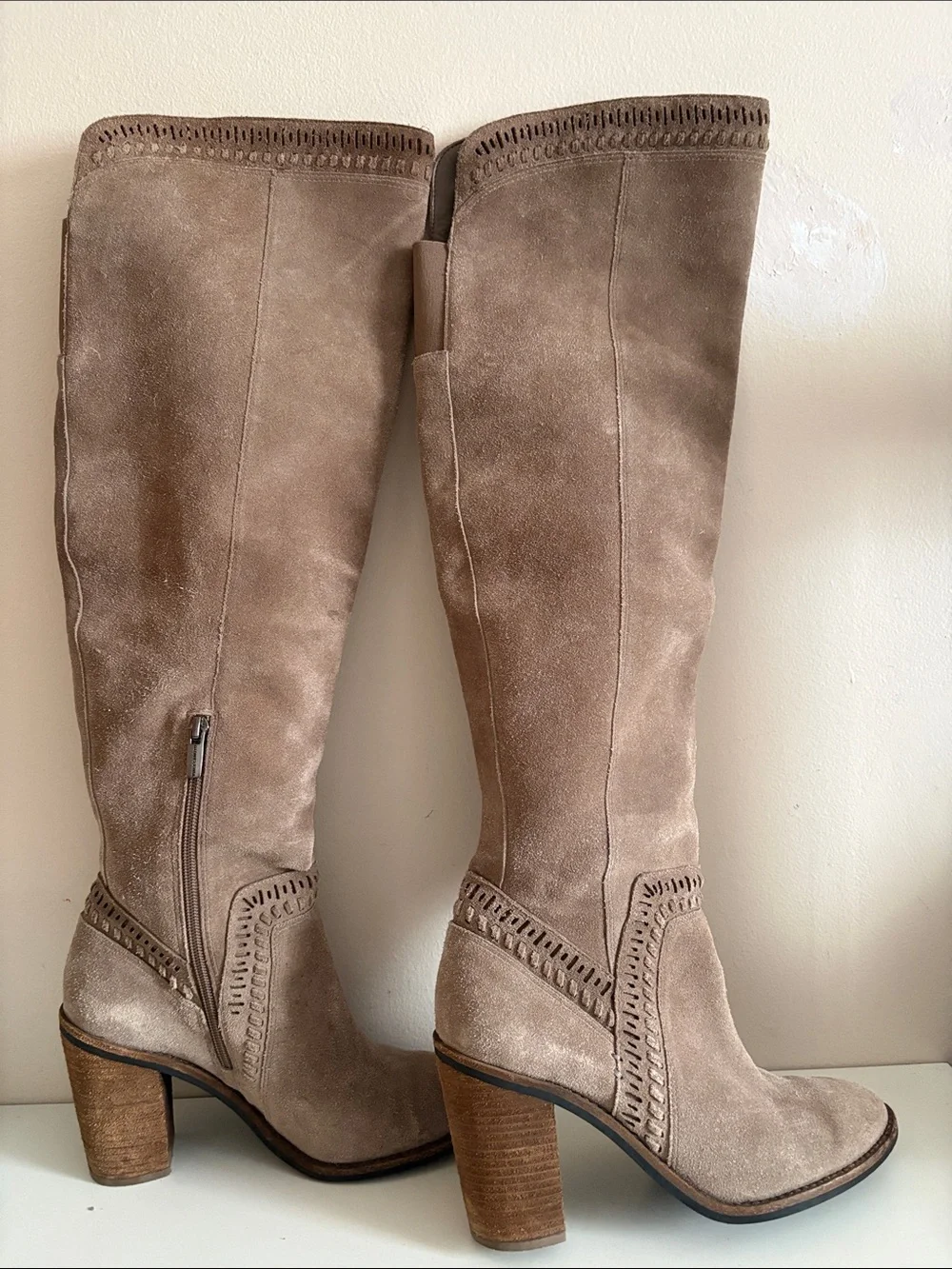 Vince Camuto vince camuto